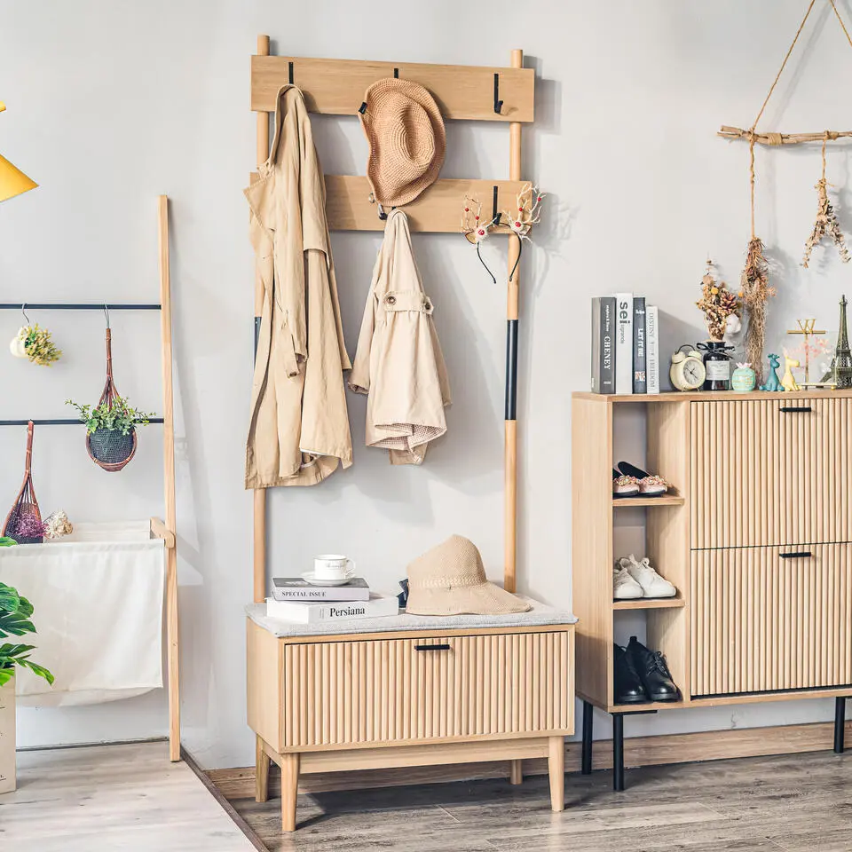 Massief houten entreekapstok met grijze stof