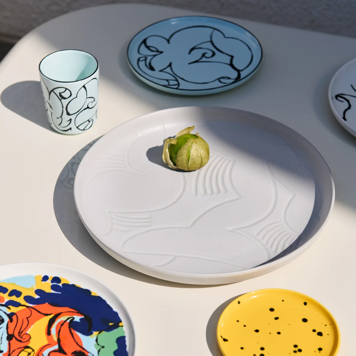 Marimekko - Oiva Vildmo Servierteller, 32 cm, weiß