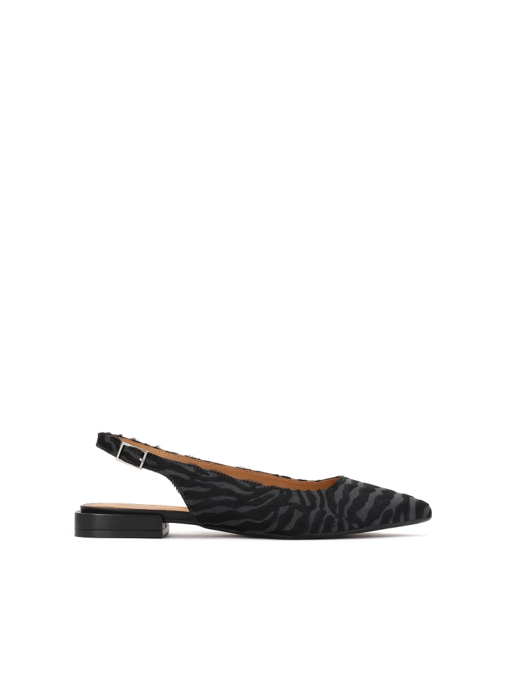 Zebra pattern flat pumps