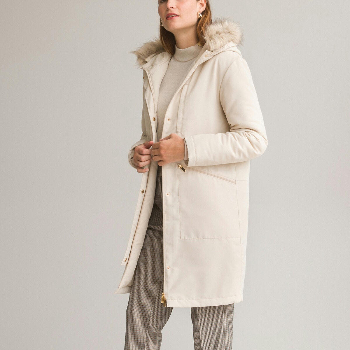 Parka mi-longue à capuche, plein hiver