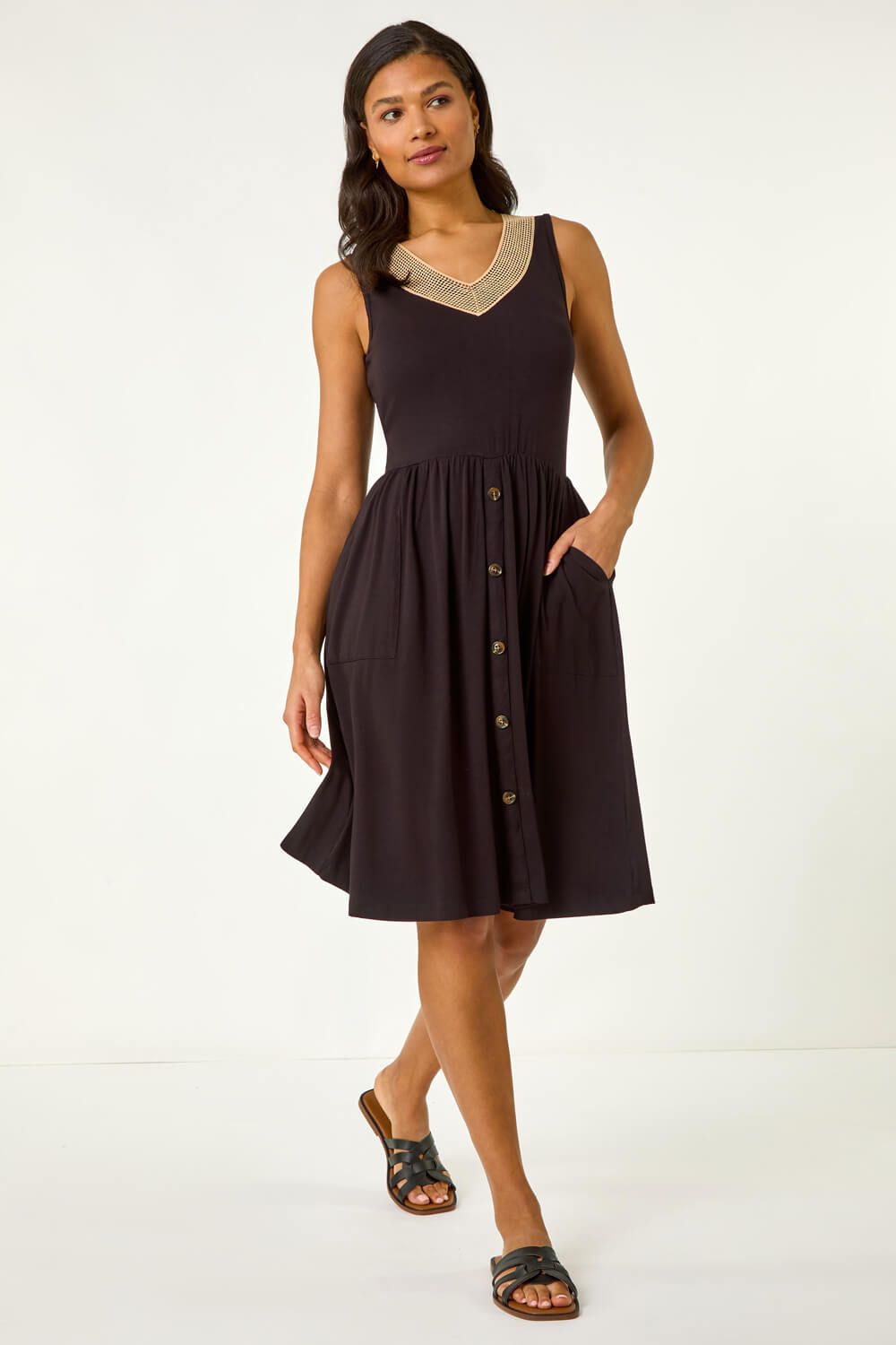 Roman Contrast V-Neck Stretch Midi Dress