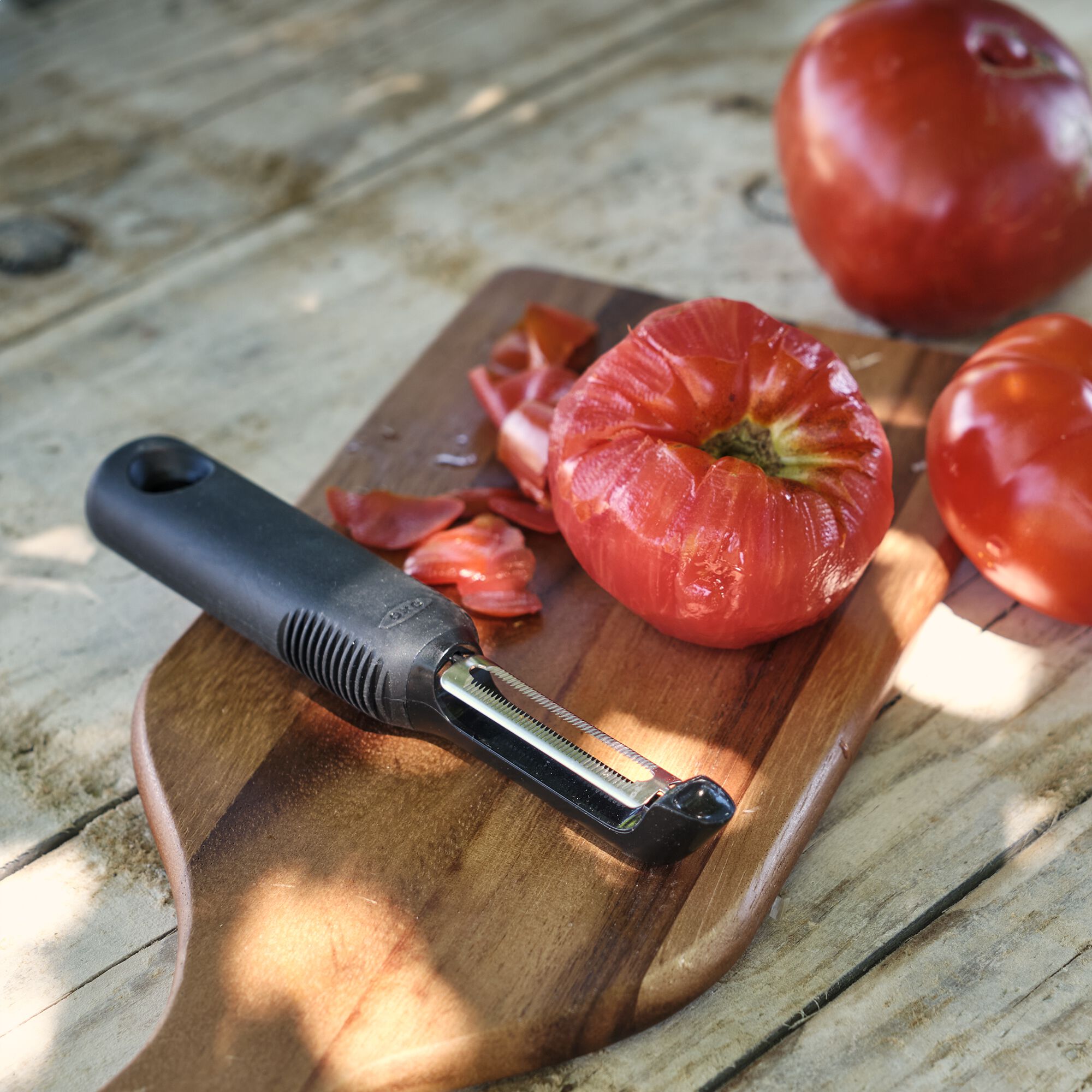 OXO - Éplucheur à tomates en inox H19 - noir
