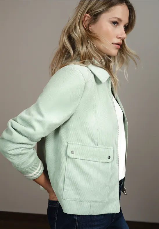 Kurze Cordjacke
