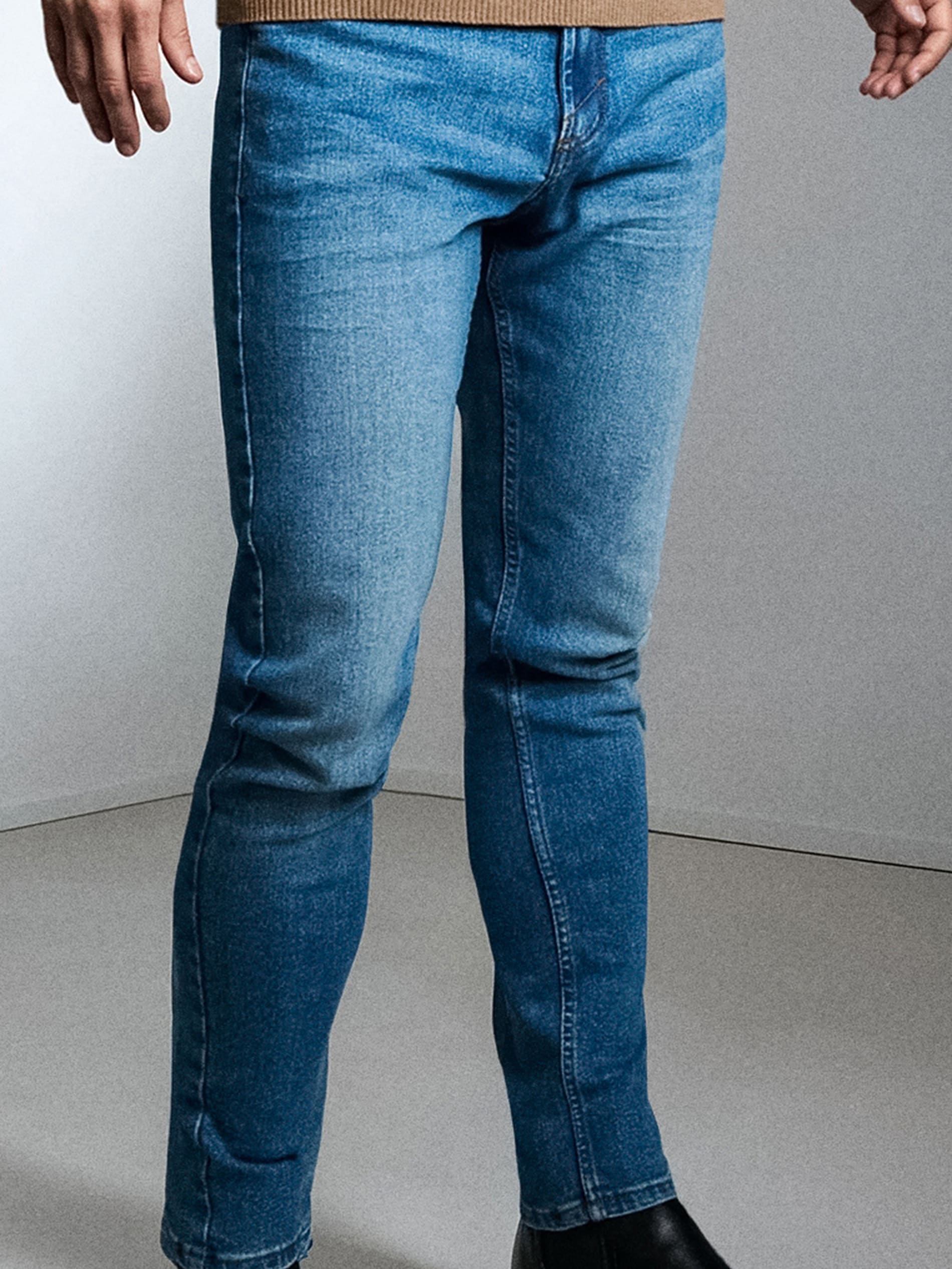 Jeansy slim fit