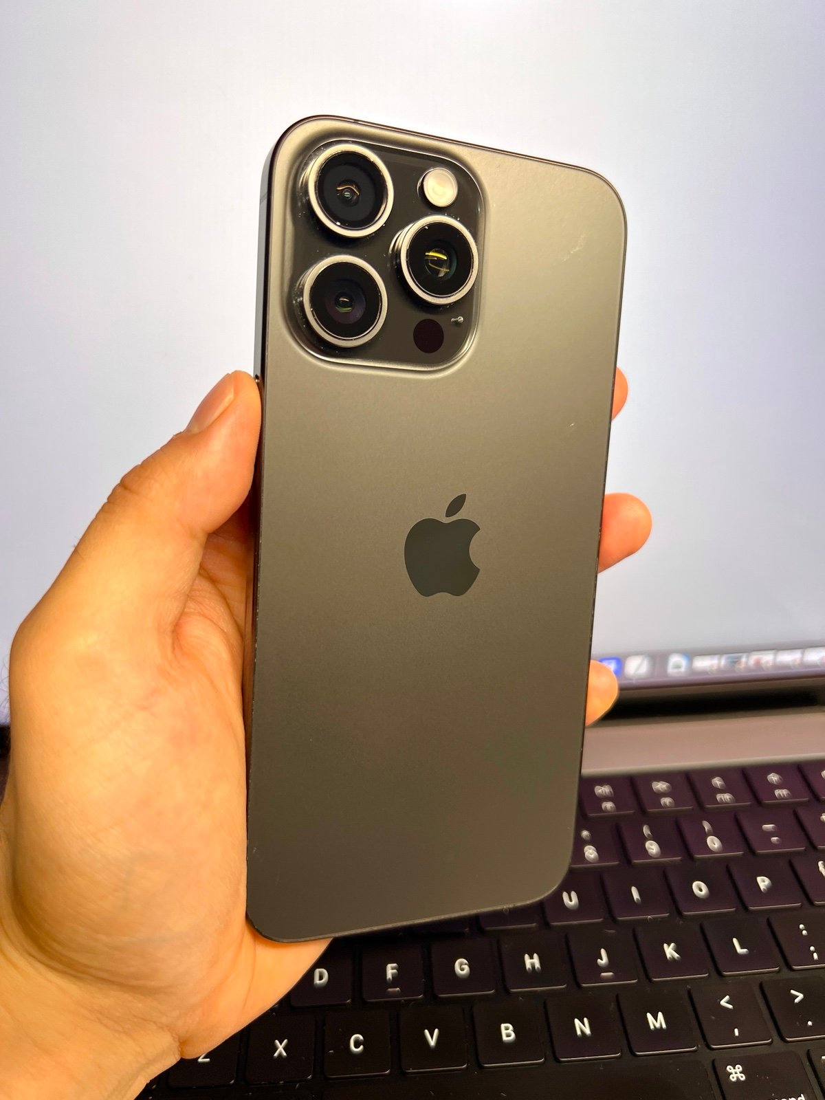 Apple iPhone 15 Pro Max Factory Unlocked (100% Batt) Black Titanium 256GB #20128