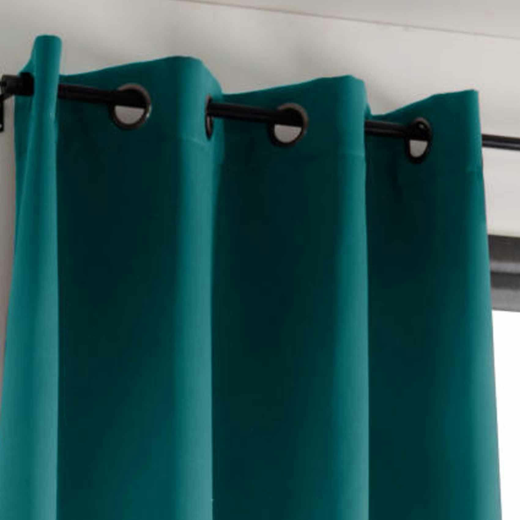 - Rideau occultant uni 210gr/m2 polyester bleu canard 135x250 cm