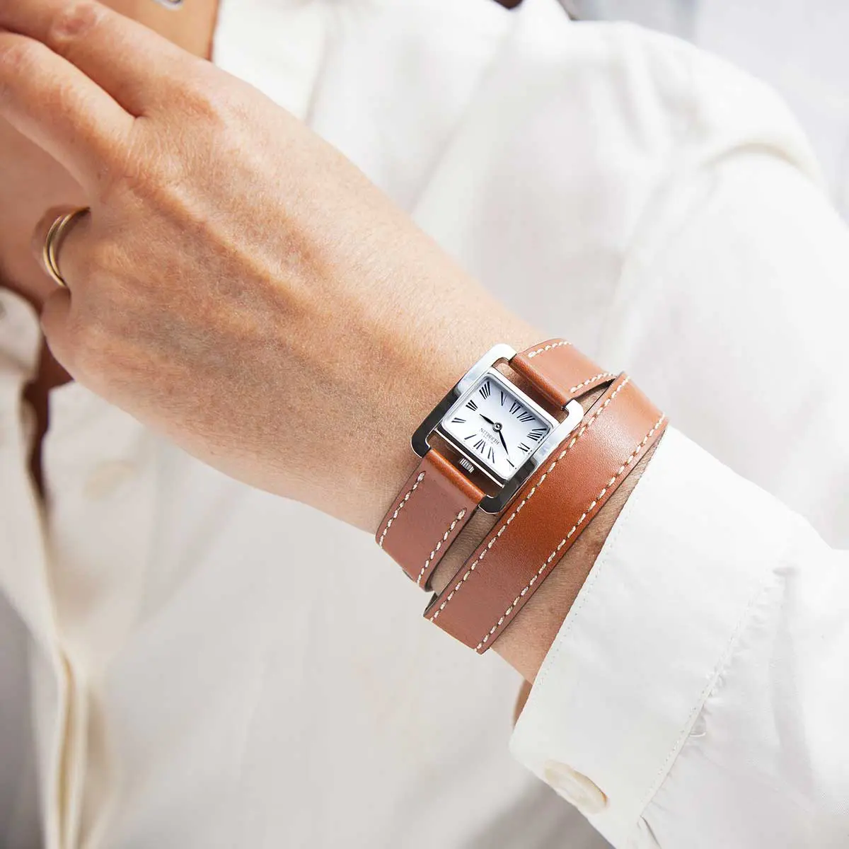 Ve AVENUE – BRACELET DOUBLE – ACIER & CUIR BRUN