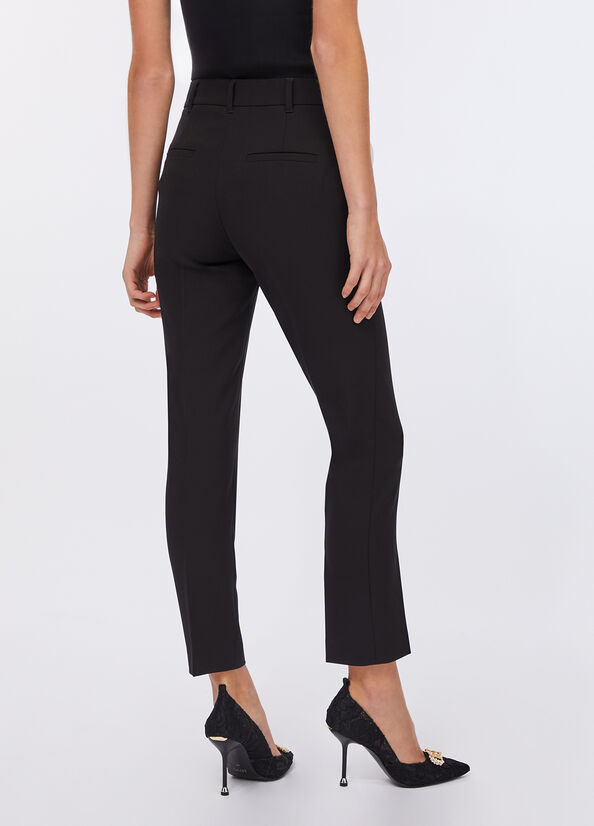 Pantaloni a sigaretta