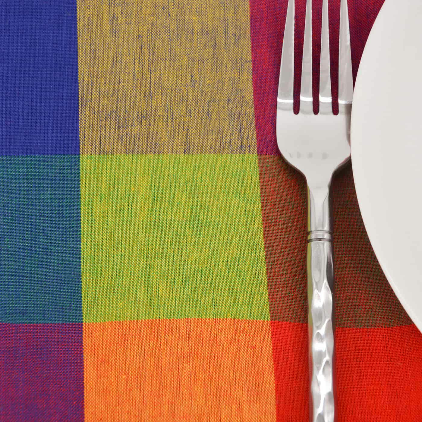 - Nappe XL pique-nique aux carreaux multicolores 280 x 140 cm