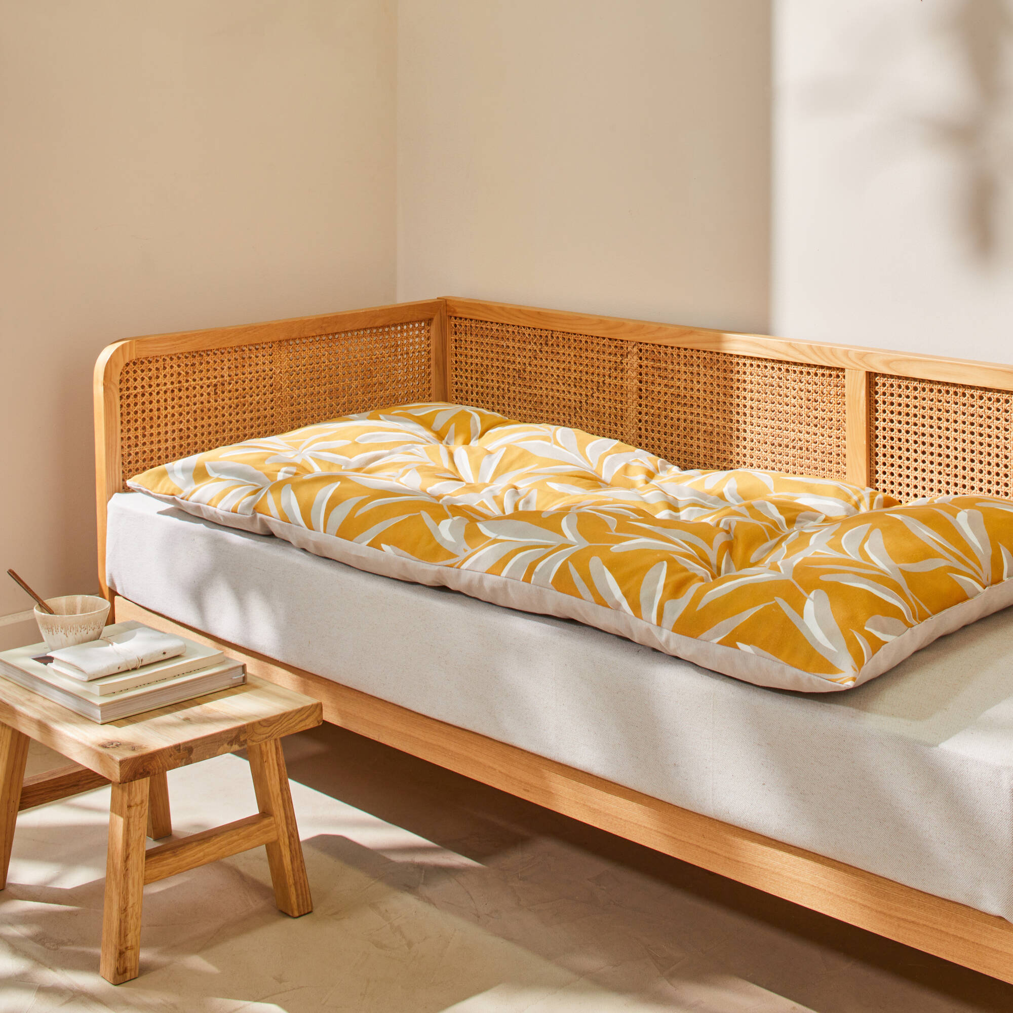 Long coussin de sol imprimé feuillage