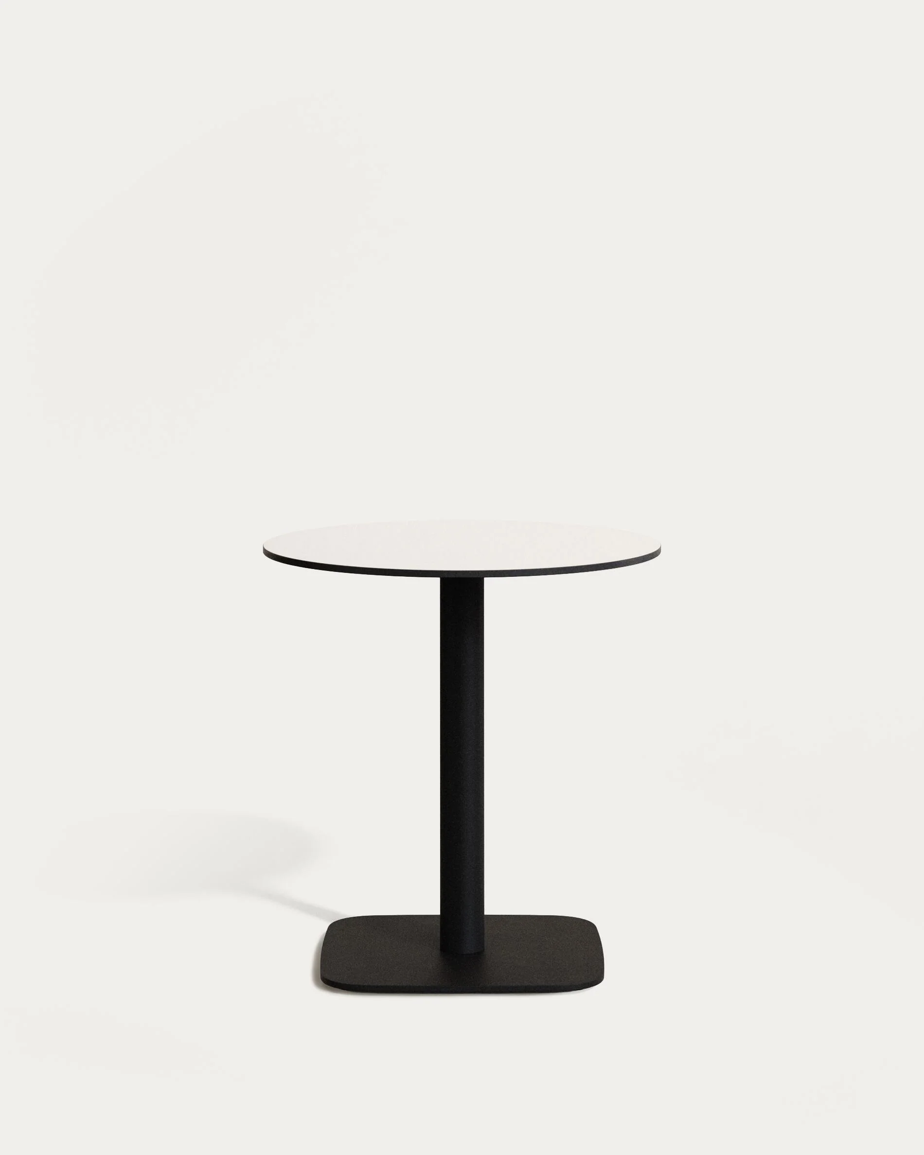Dina round outdoor table in white with metal legal in a painted black finish, Ø 68x70 cm