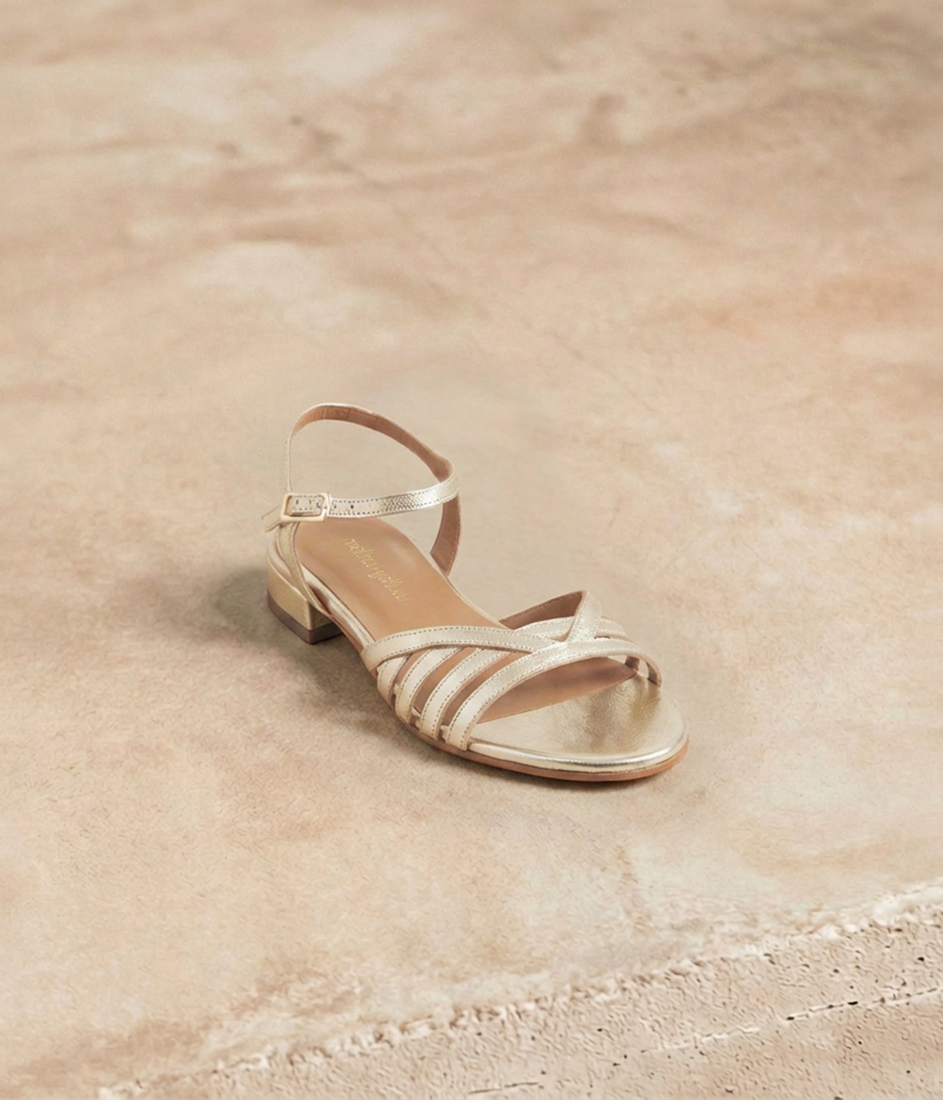 Sandales en cuir doré Polly
