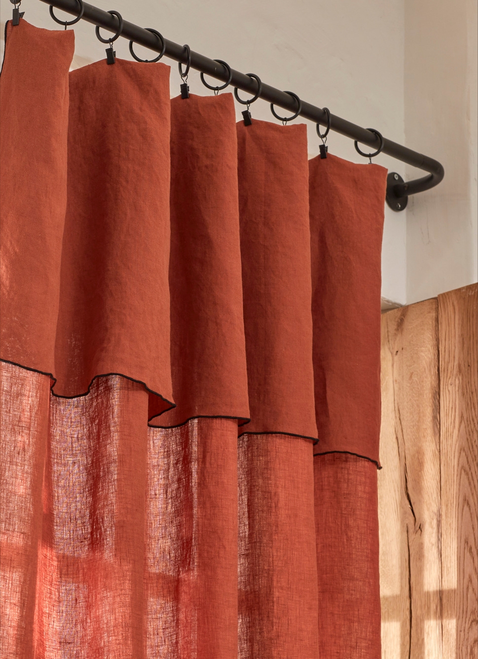 RIDEAU EN LIN LAVÉ ET BOURDON ARGILE ROUGE