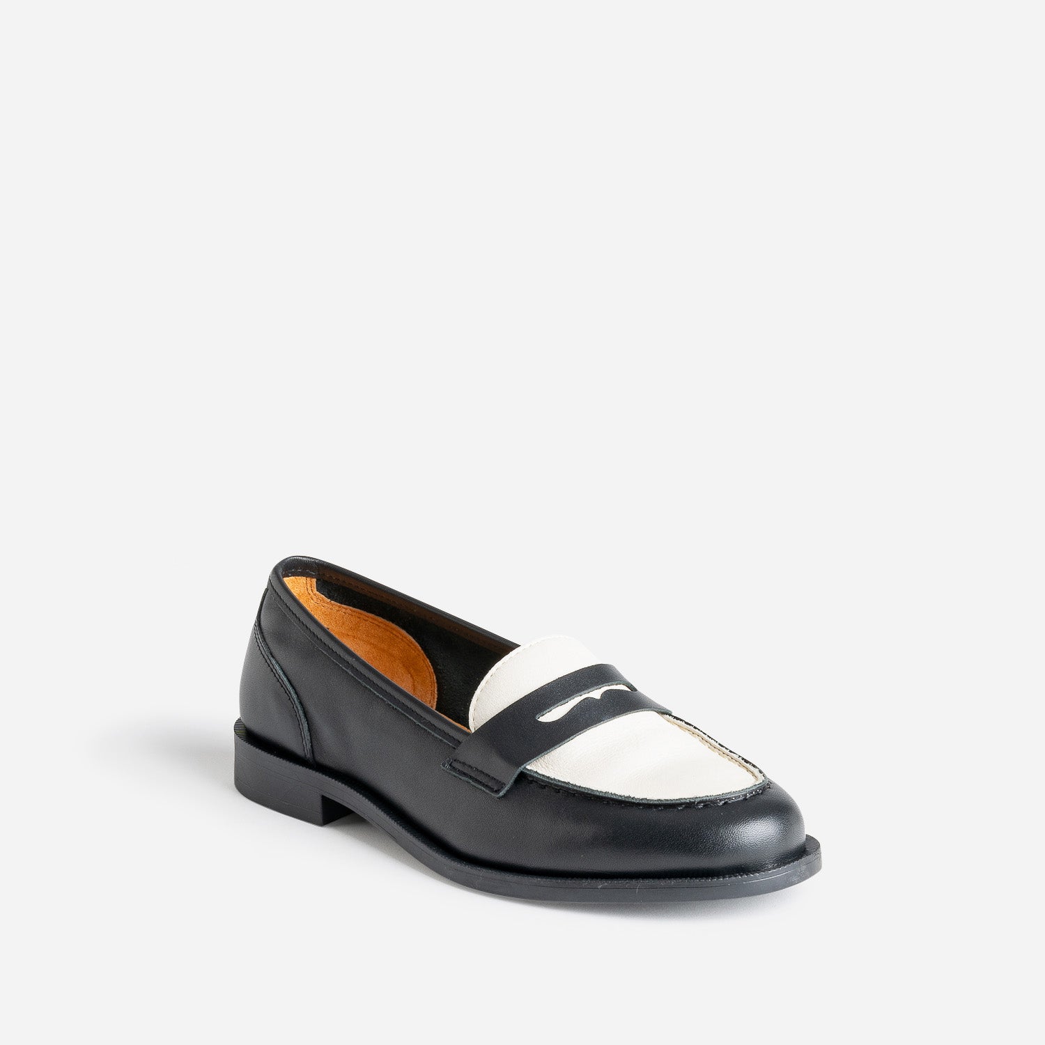 Mocassin noir et beige cuir