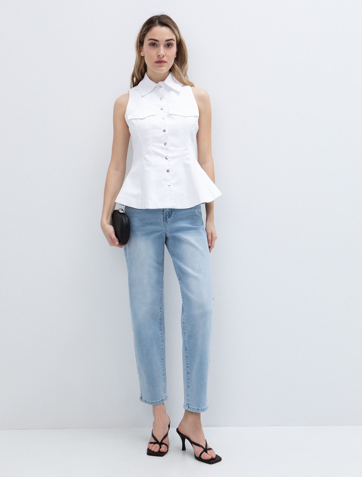 Αμάνικο γιλέκο εβαζέ γραμμή