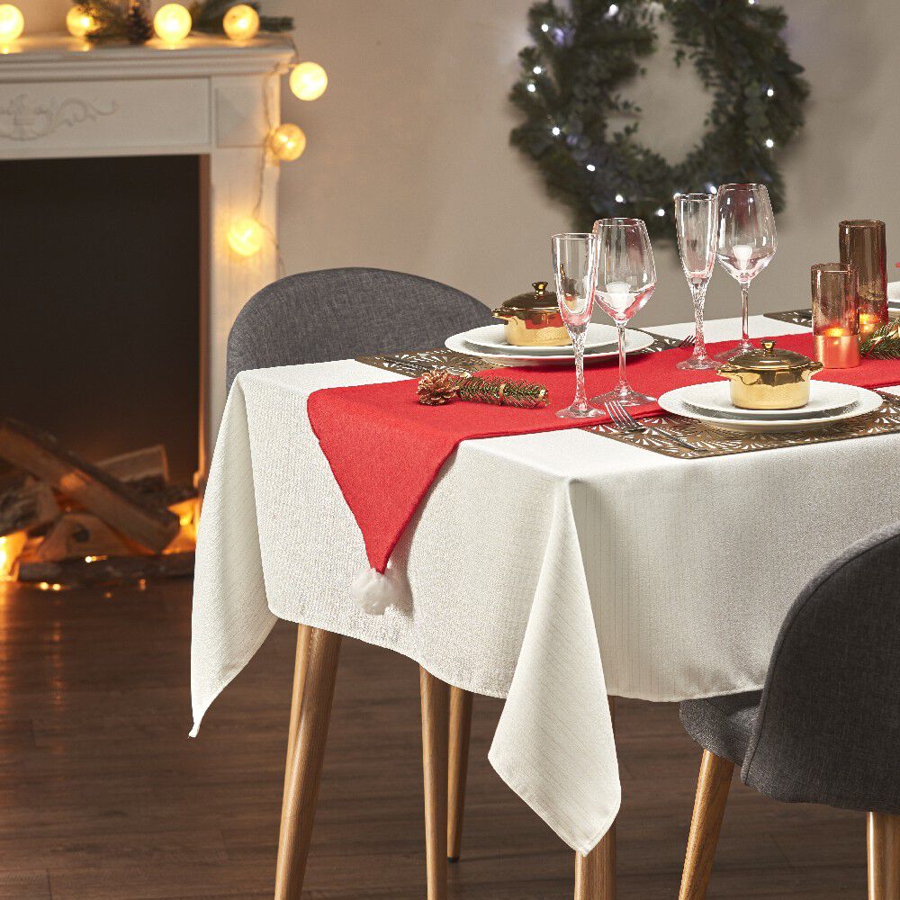 Chemin de table design bonnet de No&euml;l rouge et pompon blanc