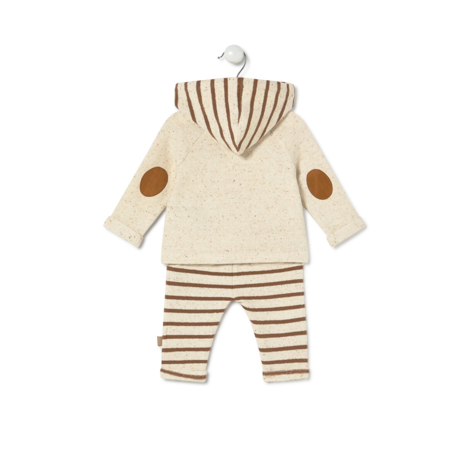 Conjunto de niño Brown crudo
