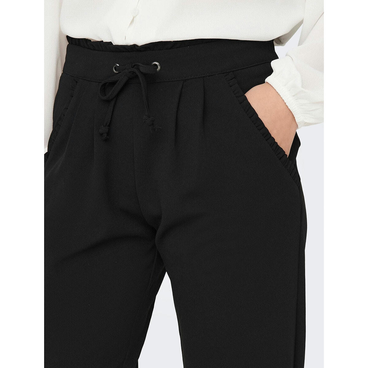 Pantalon slim, volanté taille