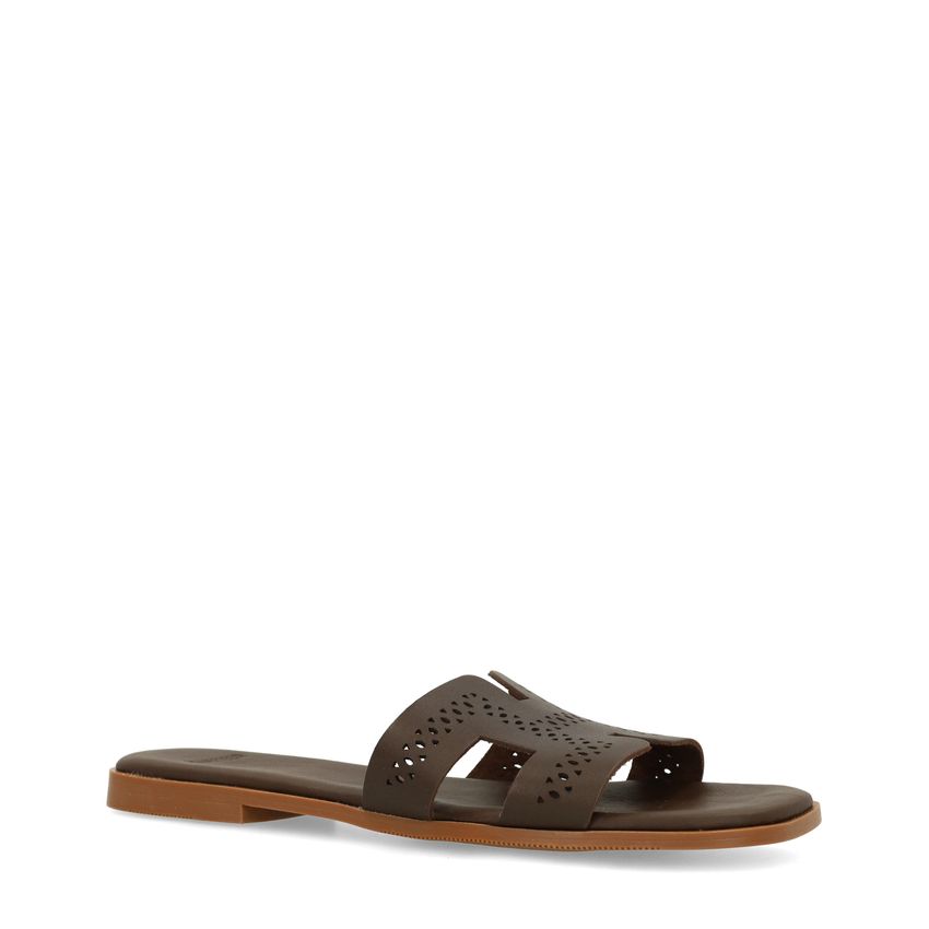 Manfield Donkerbruine leren slippers