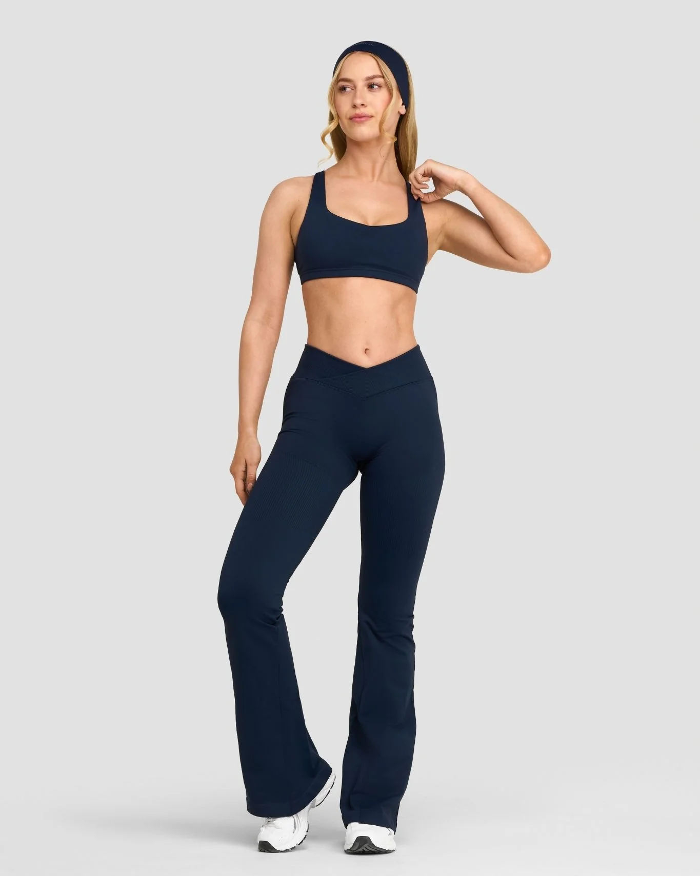 Elevate™ Sculpting Mid V-Waist Scrunch Flare | Midnight Navy