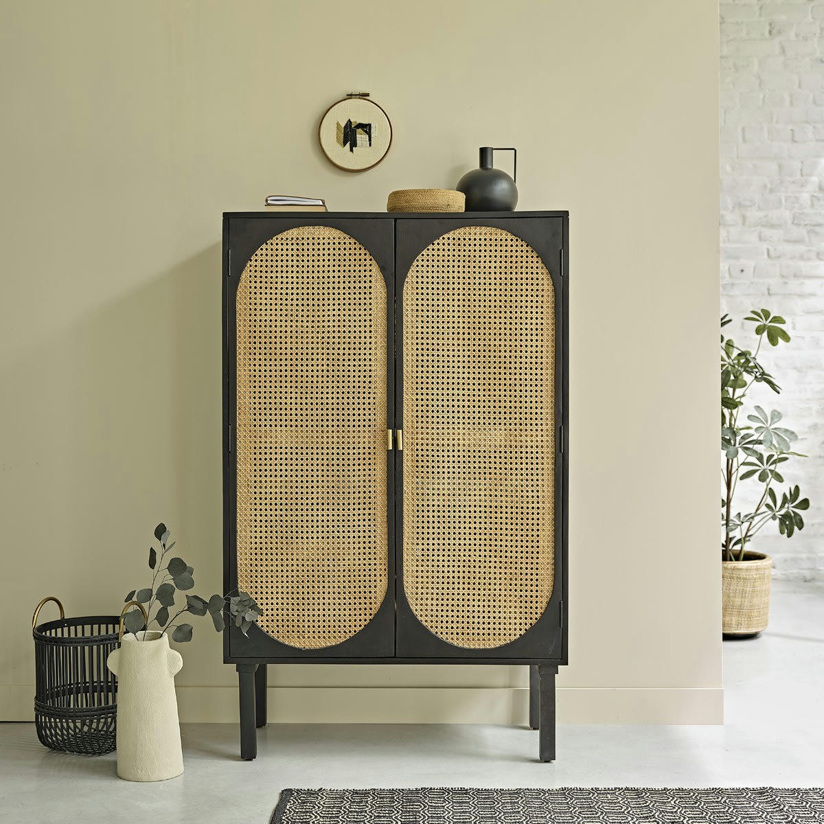 ZULMA - Armoire en mindi massif et cannage