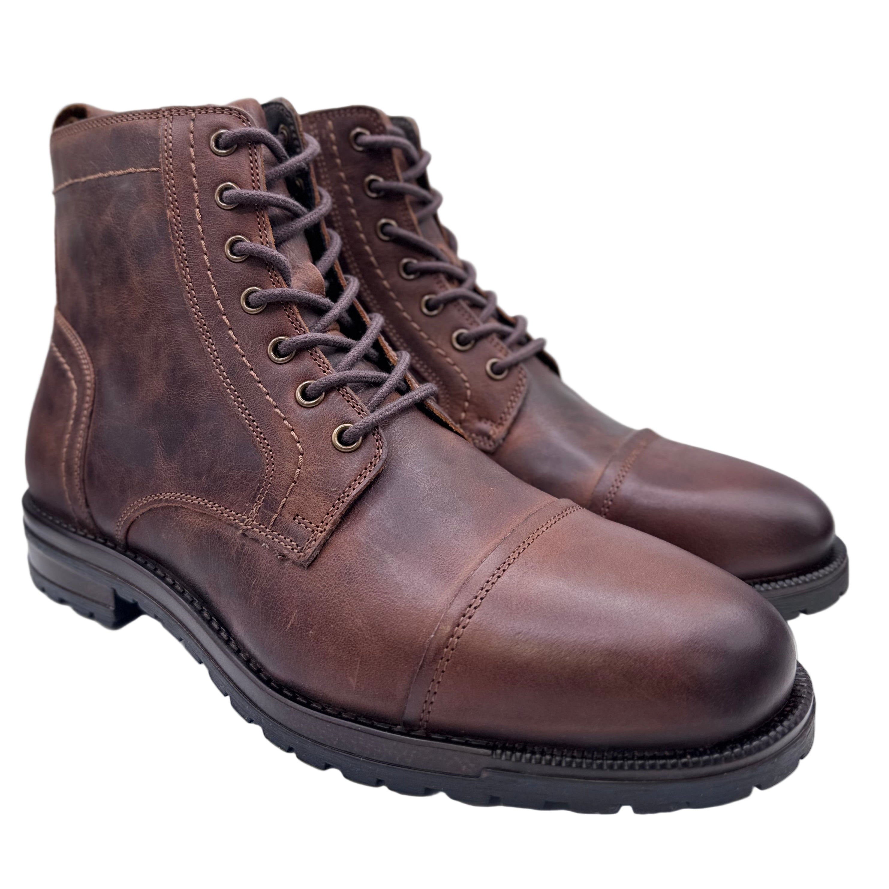 SCHNÜRBOOTS