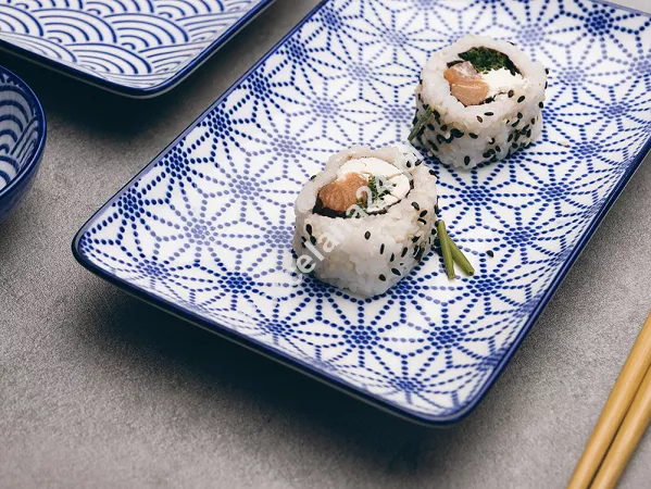 Zestaw do sushi dla 2 osób (4 el.) z pałeczkami Tokyo Design Studio - Nippon Blue 15330