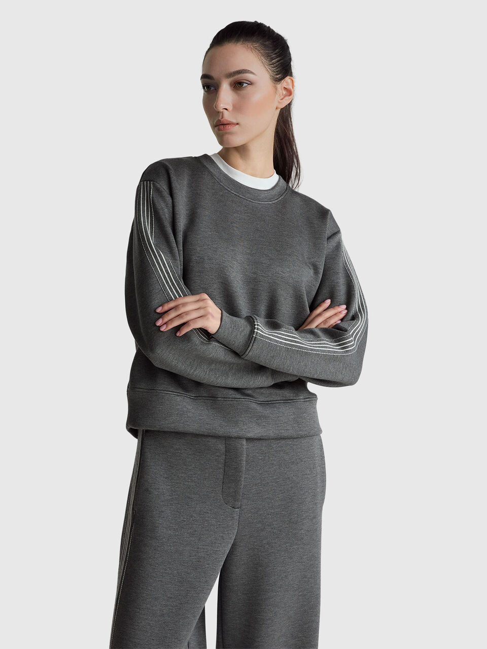 Pullover sweatshirt with stripes