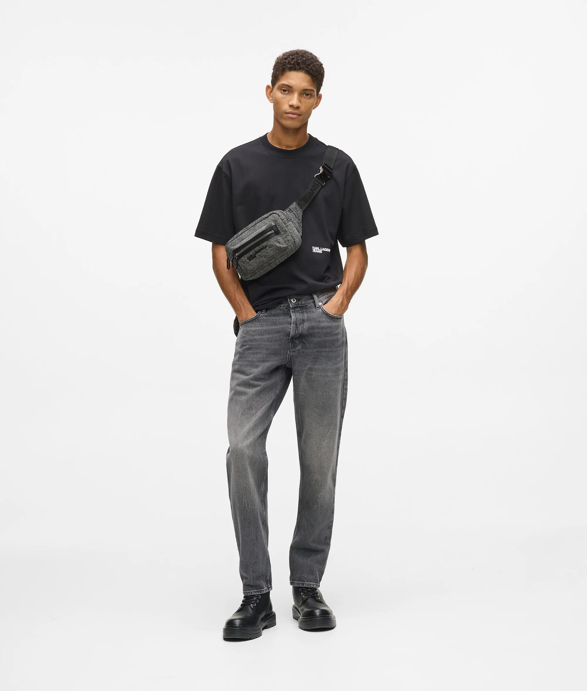 Banane en denim délavé
