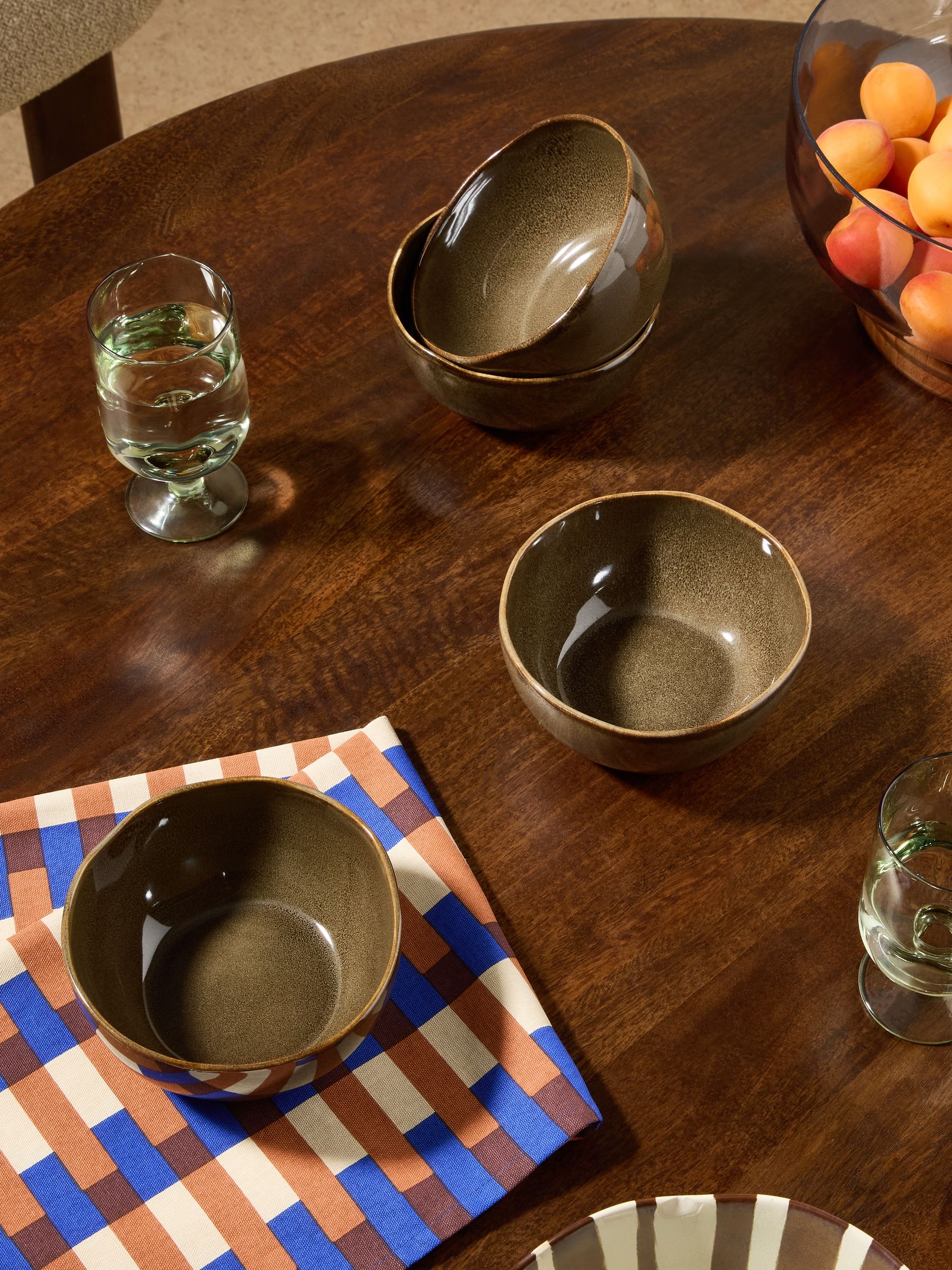 Set of 4 Vinnie Cereal Bowls in Brown