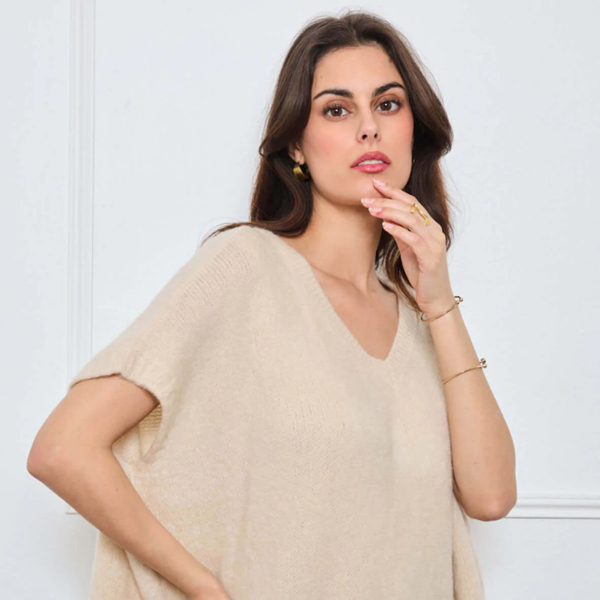 COL V OVERSIZED SANS MANCHES MILIE BEIGE
