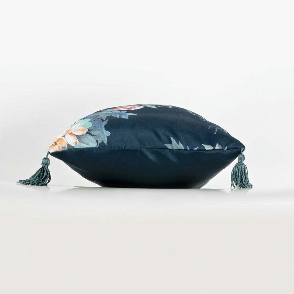 FABULOUS - Coussin pompons 30x50cm