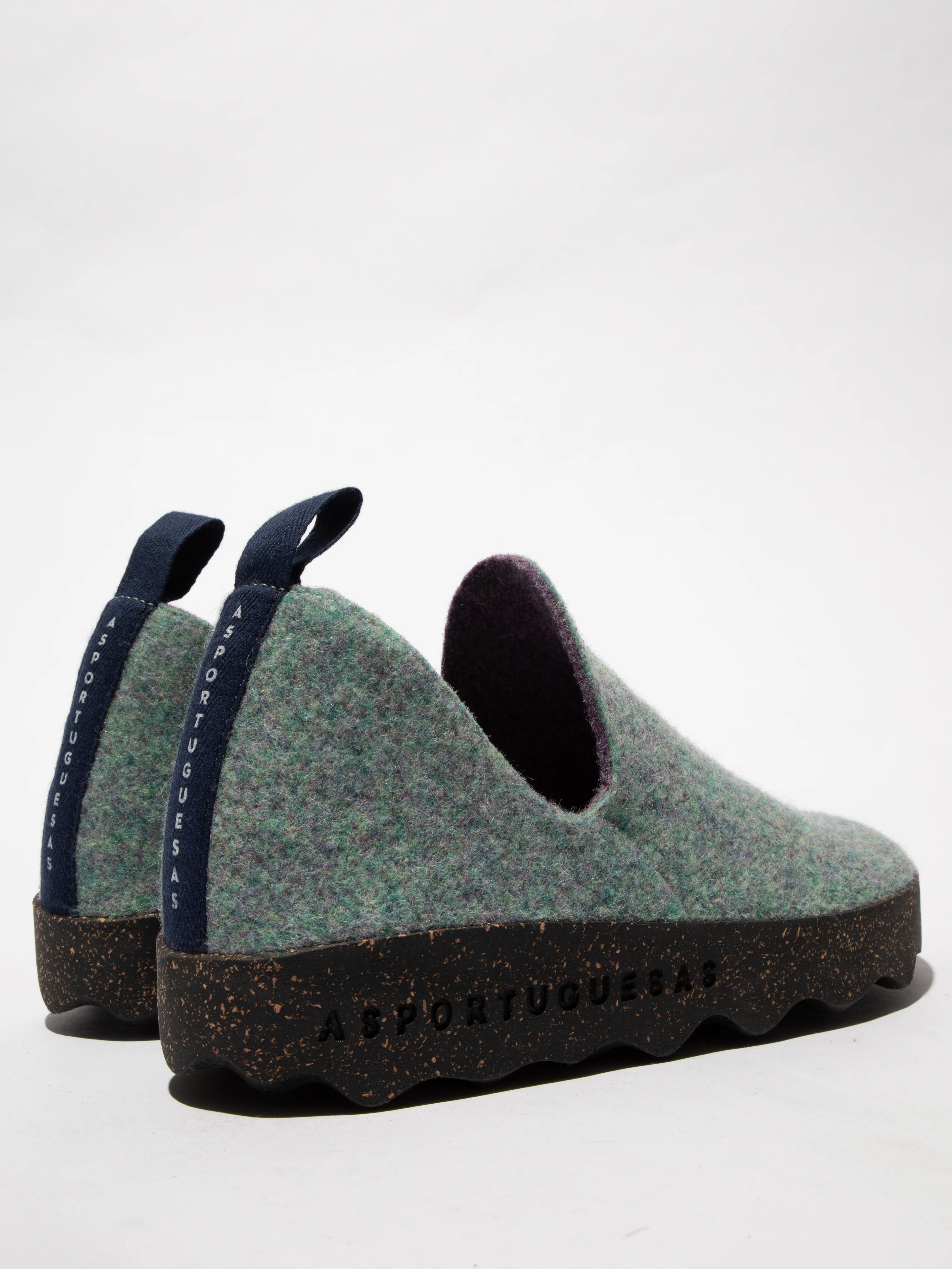 Sapatos com Ponta Redonda em Verde