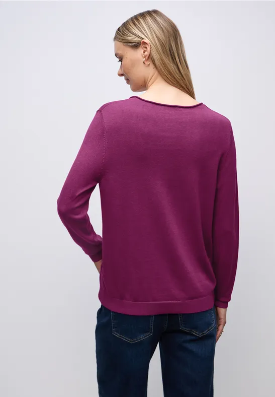 V-Neck Pullover