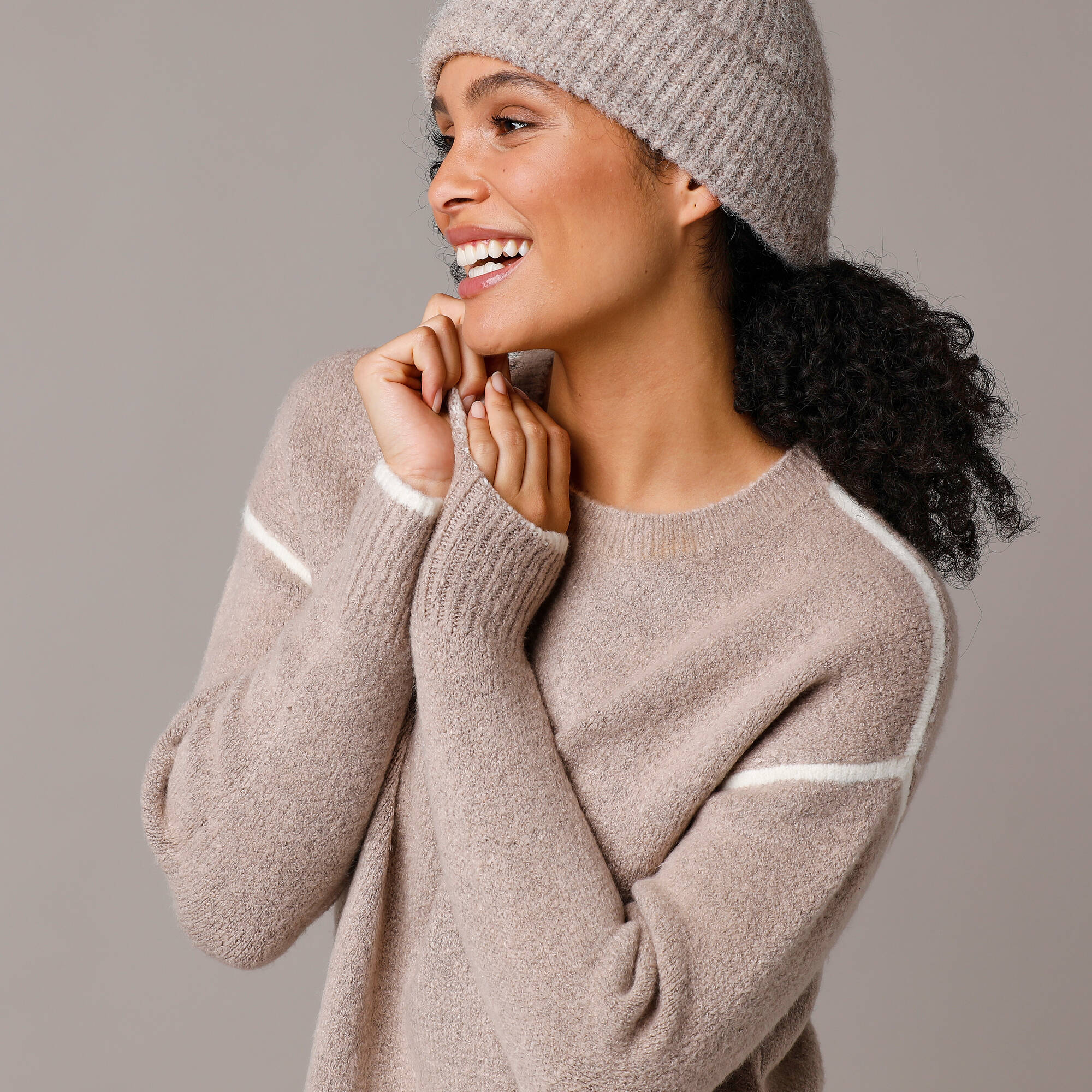 Pull bicolore en maille moelleuse