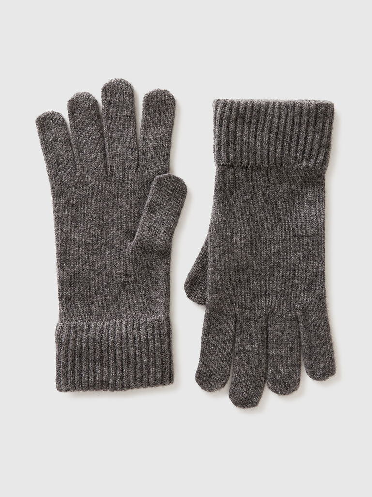 Gloves in pure virgin wool