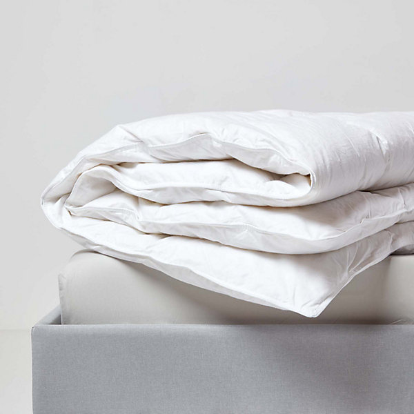 Couette tempérée 260 x 220 cm en duvet et plumes de canard 10.5 Tog - HOMESCAPES