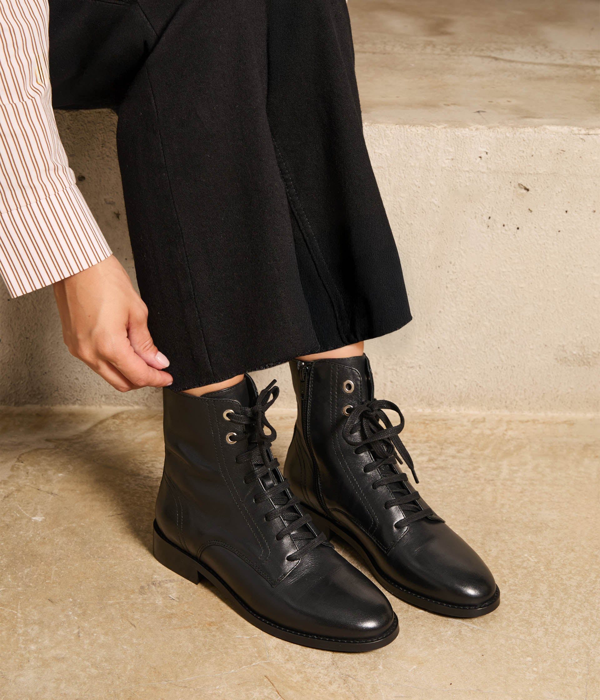 Bottines en cuir noir Nastia