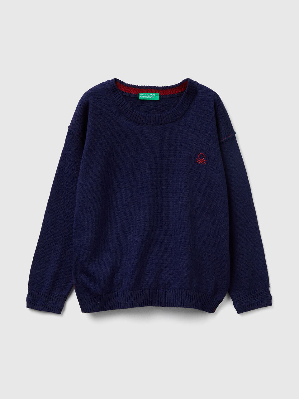 Crew neck sweater with embroidery