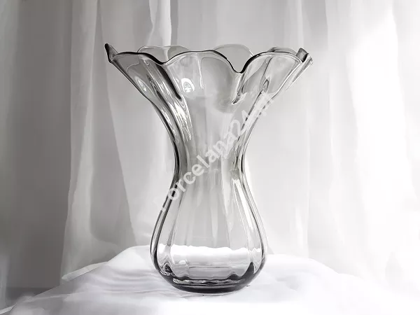 Wazon optyk 28 cm Krosno -Falbanka 44.WA-D064-0280