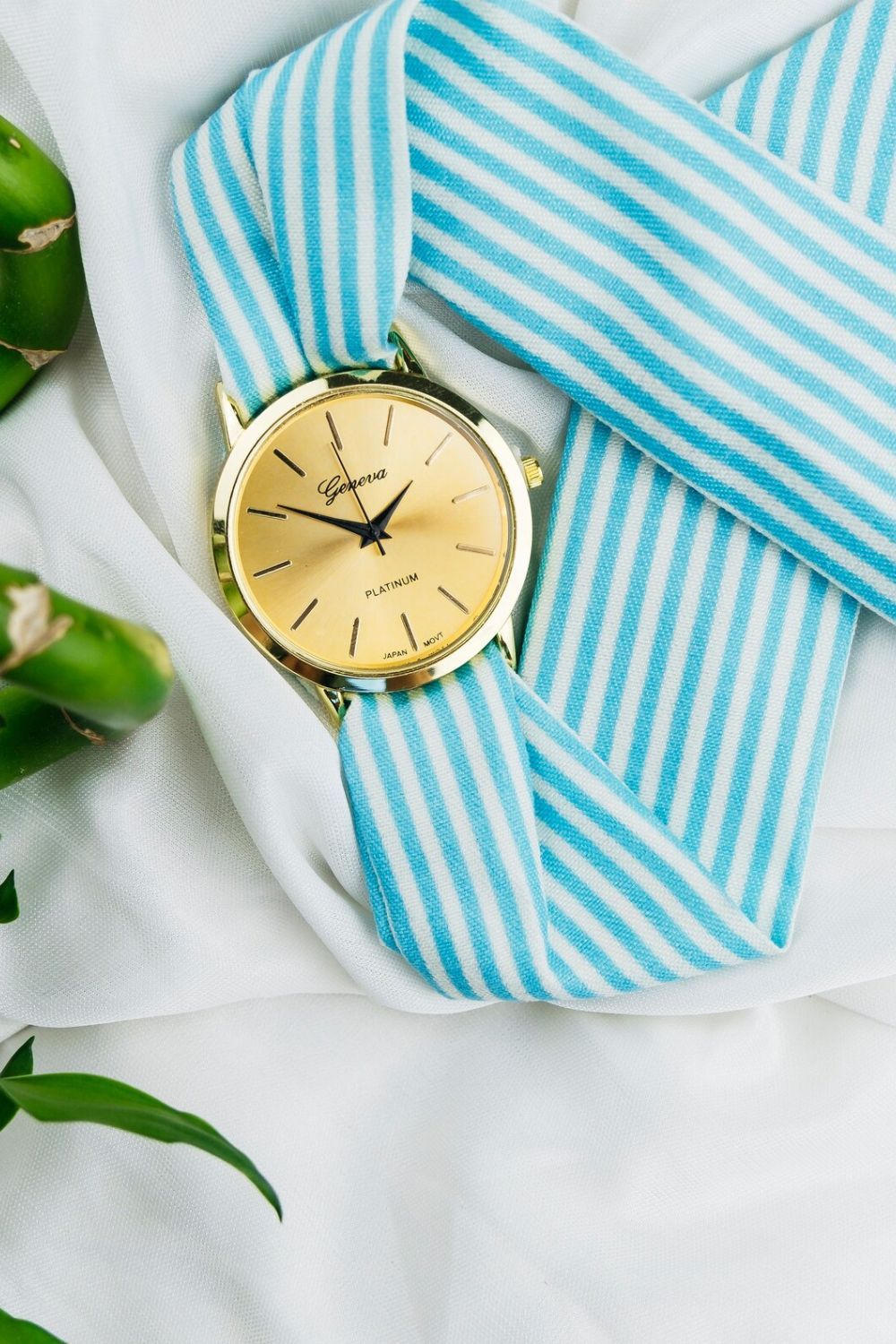 The Colourful Aura Green Changeable Stripe Cloth Women Bracelet Wristwatch