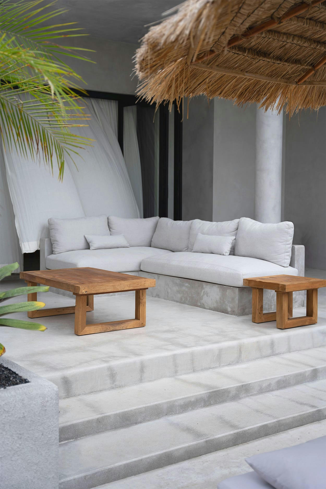 TEAK - Table d'appoint en bois de teak recyclé