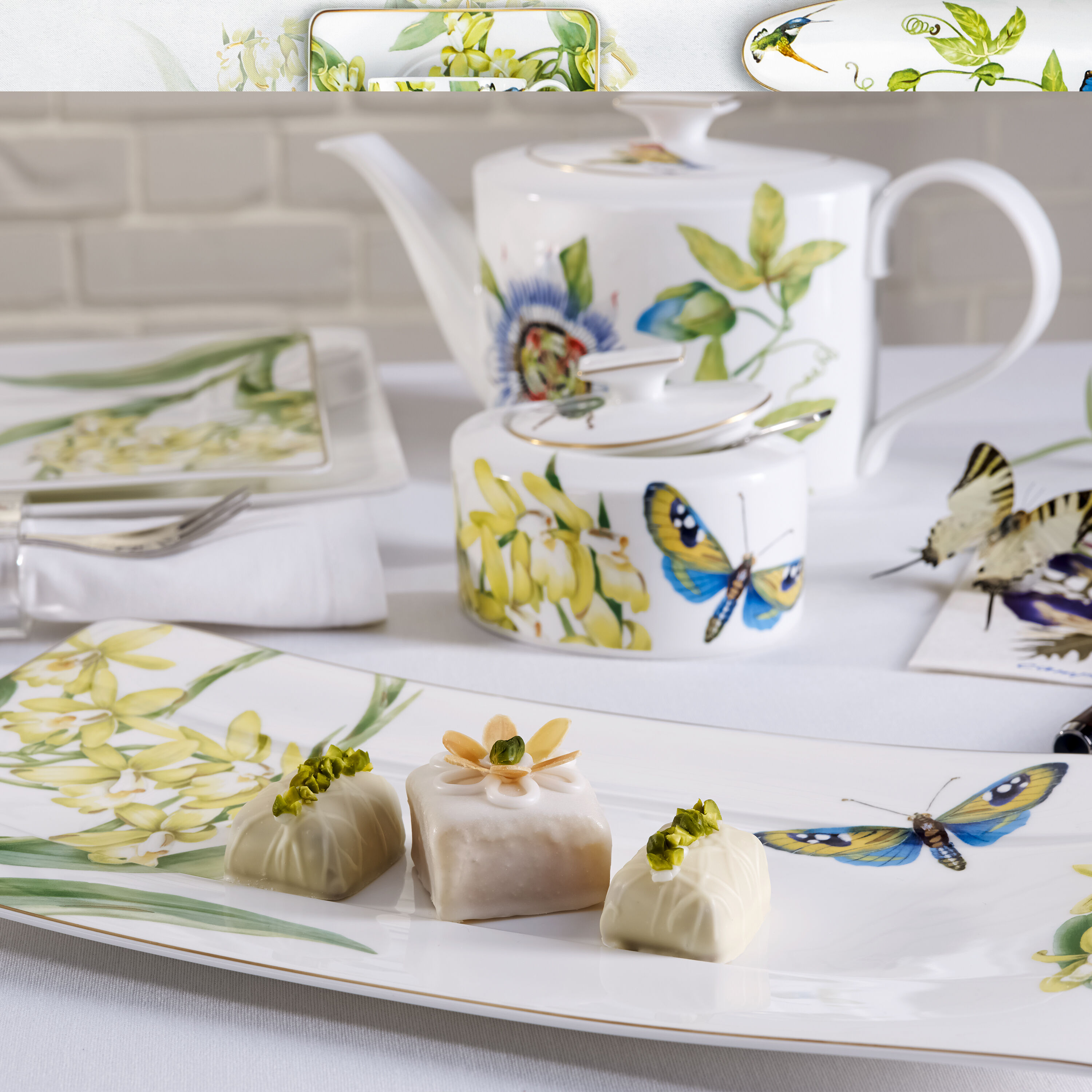 Amazonia Serving Platter - Multi-colored, 13.7'' x 7.1'', Premium Bone Porcelain