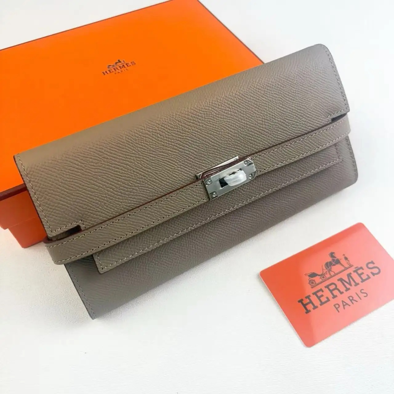Hermes Kelly Classique To Go wallet