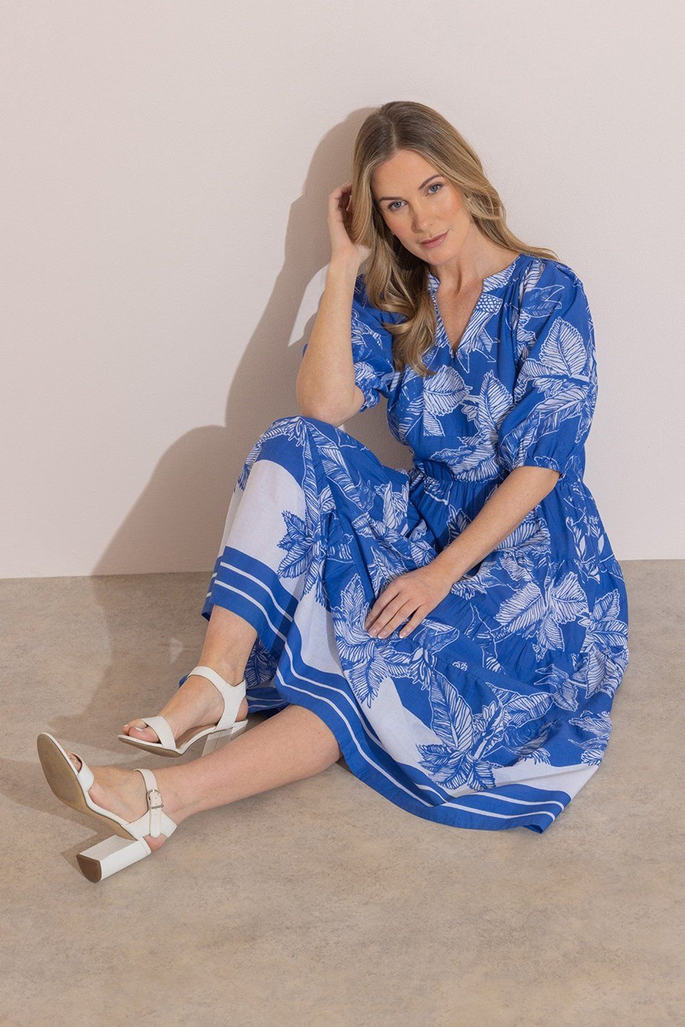 Klass. Botanical Print Midaxi Dress