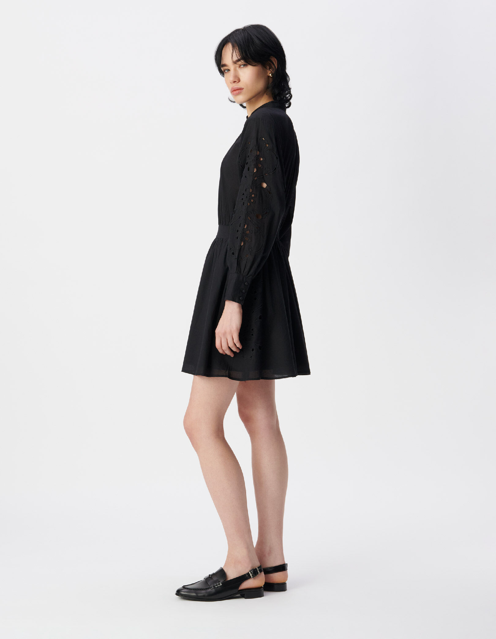 Robe courte noire voile de coton brodé Femme