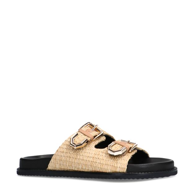 Beige raffia slippers