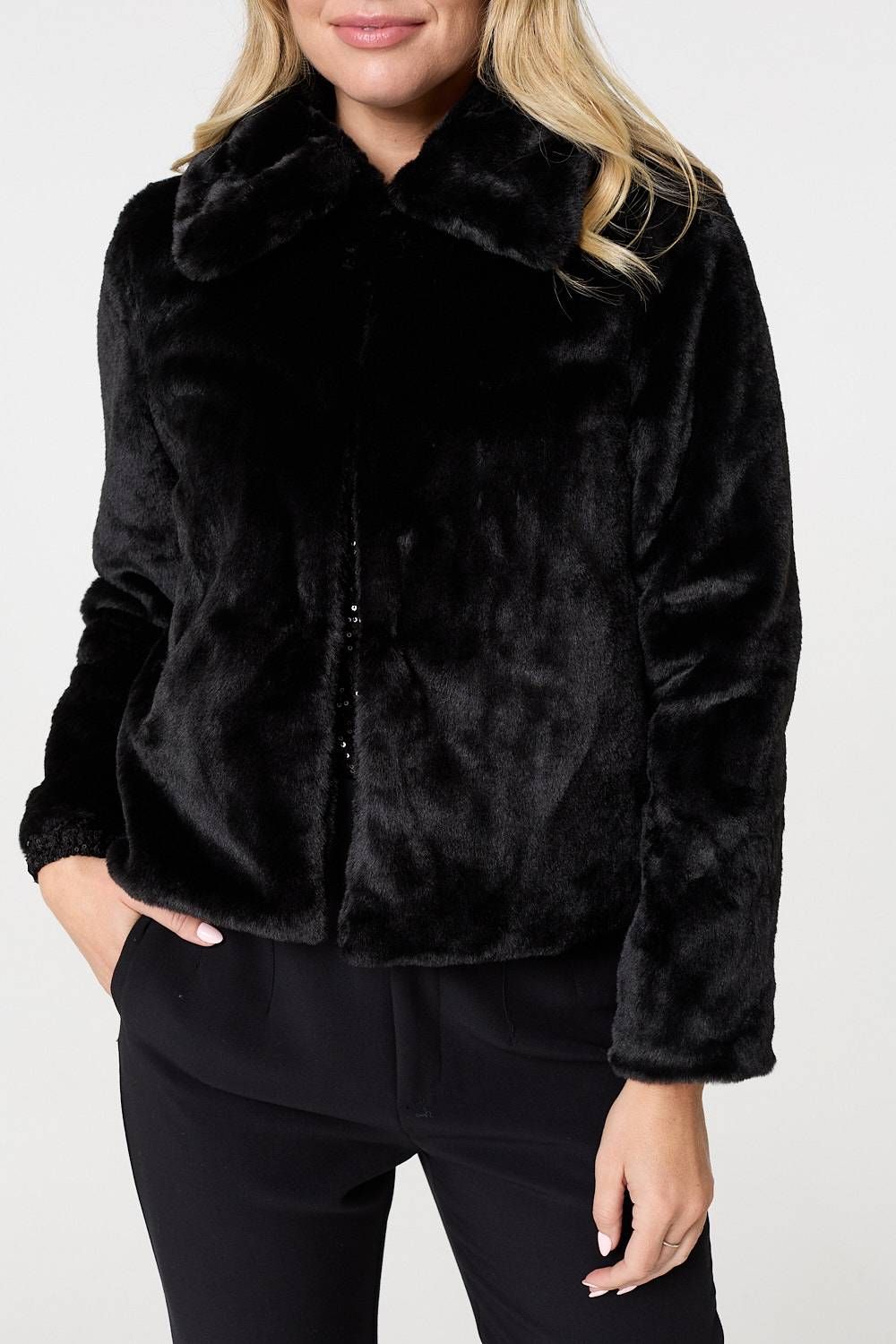 Izabel London Faux Fur Zip Detail Cropped Jacket