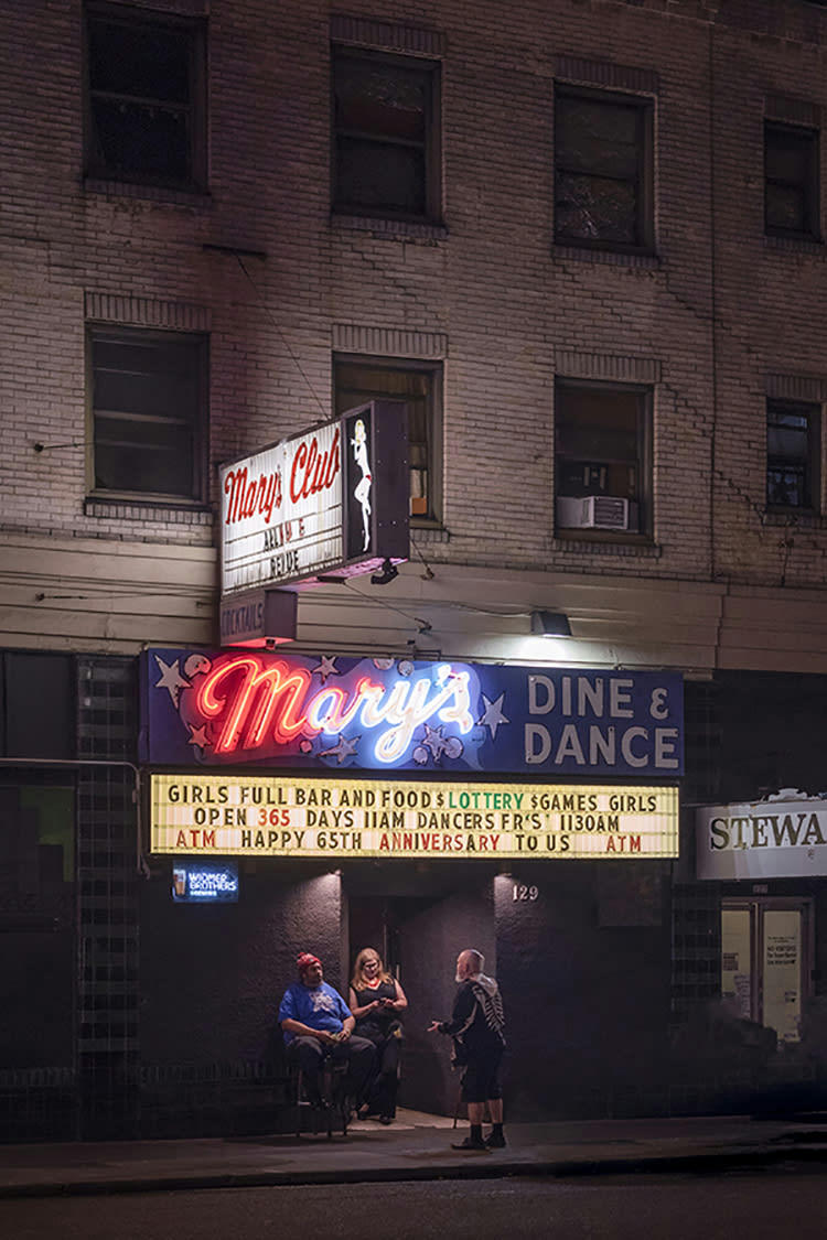 MARY'S ME - Photographie d'art de Romain Farge 30x45 cm sur plexi