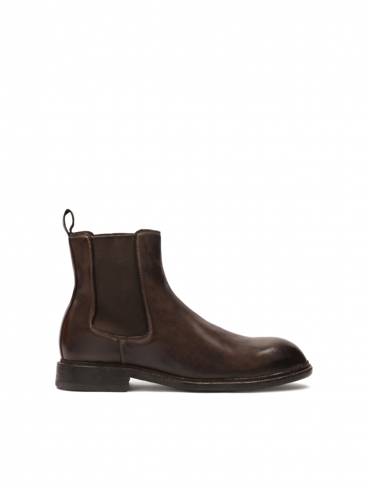 Brown Chelsea boots with leather sole